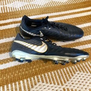 Nike Tiempo Soccer Cleats, US size 9